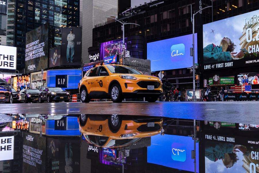 New York City, NYC, Times Square, Yellow cab, Reflection