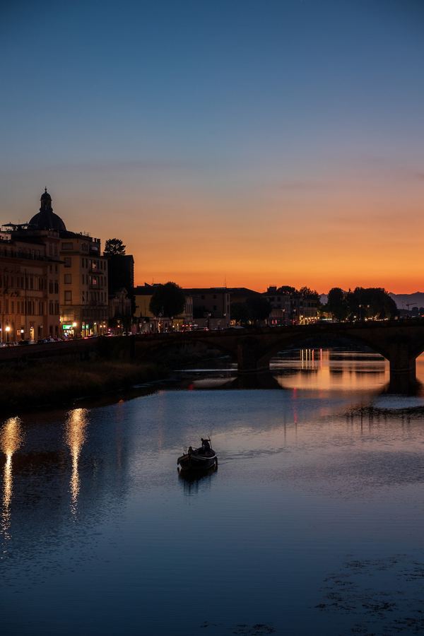 Italy, Tuscany, Florence, Ponto Vecchio, Sunset